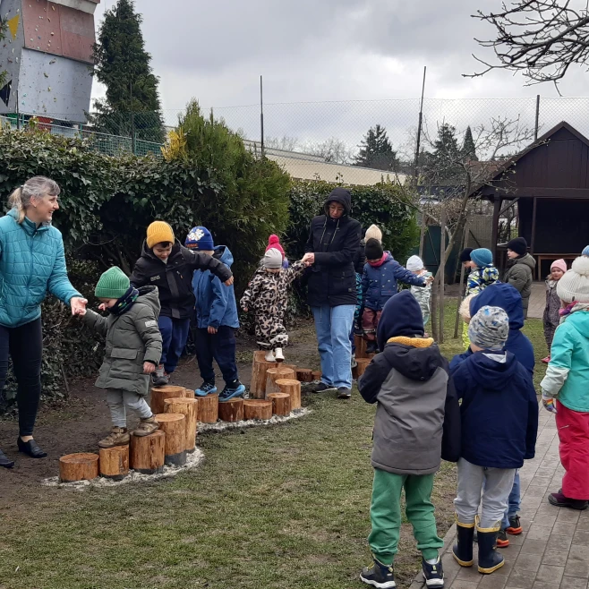 Összefogásból született öröm – új egyensúlyozó játék az óvodában