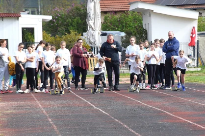 Arany és bronz az Anger-réten – kiemelkedő atlétikai sikerek a Diákolimpián