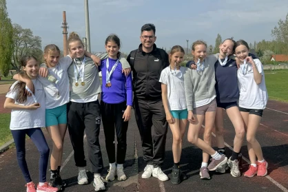 Aranylépések az atlétikapályán