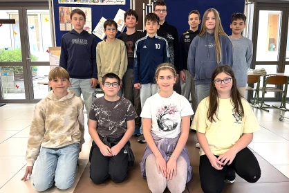 Amikor a kerítésfestésből kiállítás lesz az aulában