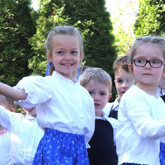 Zsongás, ami közösséggé áll össze – ilyen volt a Szent György-nap a Hunyadiban