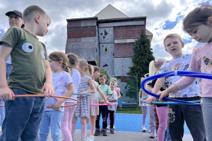 Oviolimoia - Egy délelőtt, amikor egyszerre mozdult meg az ország