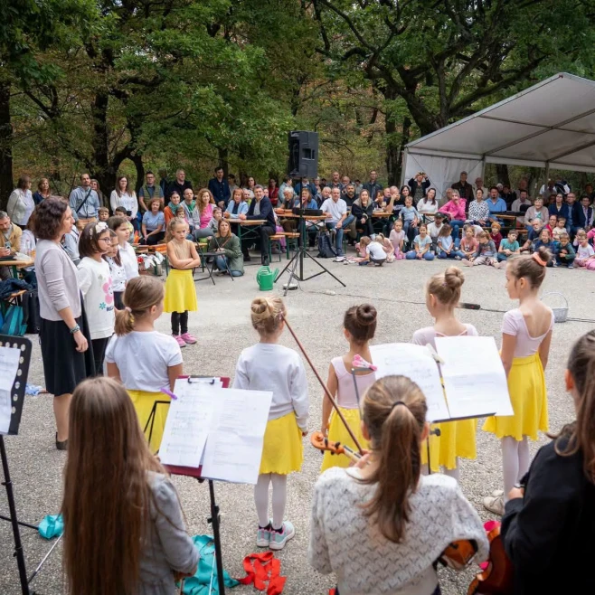 Művészettel a Károly-kilátó 90. születésnapján
