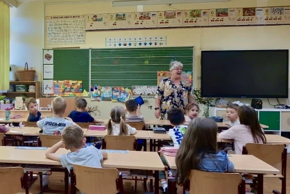 Amikor a mesék bekopogtak a tantermekbe