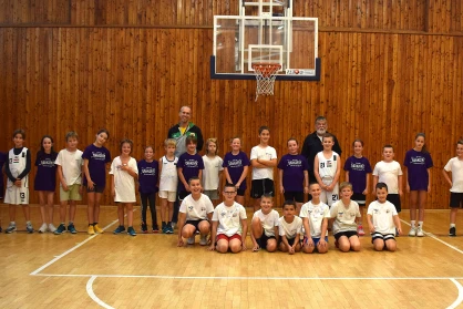 Felkészülési meccsen a kenguru korosztály