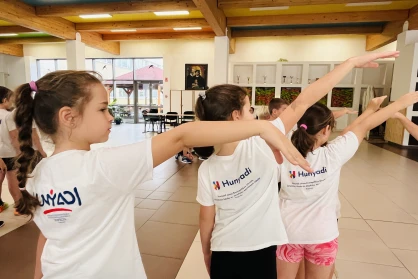 Keringőre hangolódva – a 3.D táncóráján jártunk