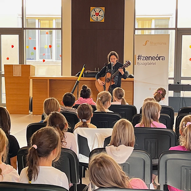 A zene nemcsak tantárgy, hanem élmény is – ifjúsági bérletes koncert az aulában