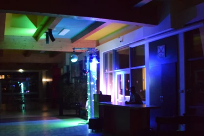 Tánc, fények, közösség – DÖK-diszkó péntek este