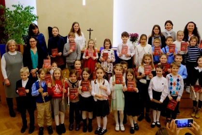 „Az első hangok varázsa” – felejthetetlen bemutatkozás az Első Hangversenyemen!